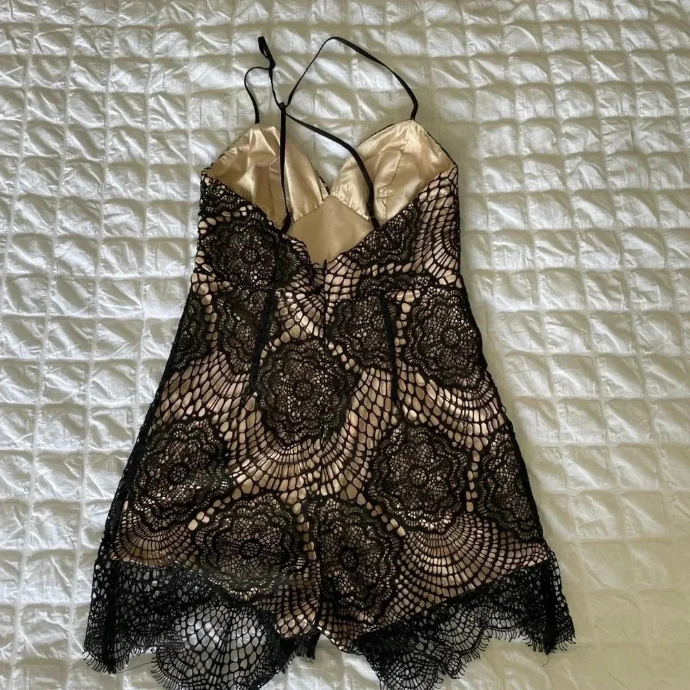 Bardot lace romper - Picture 9 of 9
